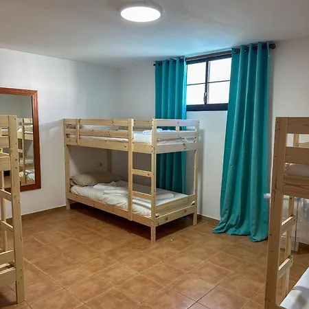Guest house Surf And Stay House *