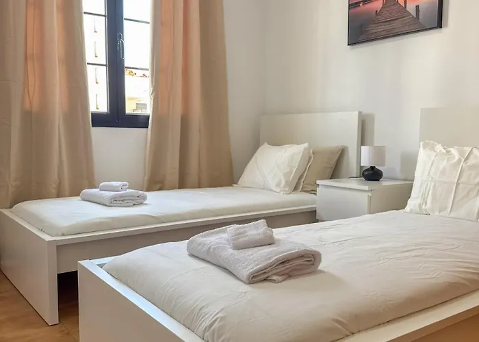 Surf And House Affittacamere *